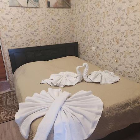 Malu Apartamento Tiflis Exterior foto