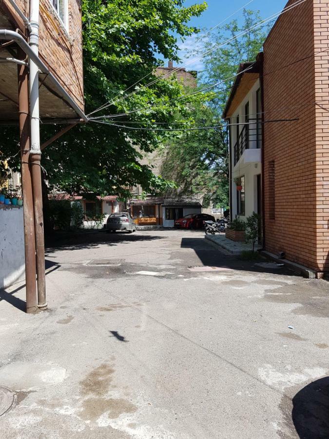 Malu Apartamento Tiflis Exterior foto